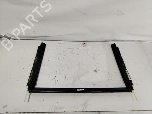 Tetto interno MERCEDES-BENZ GLA-CLASS (X156) GLA 200 CDI / d (156.908) (136 hp) 30739681