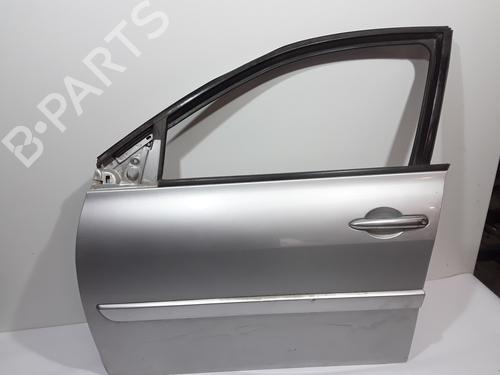 Puerta delantera izquierda RENAULT MEGANE II (BM0/1_, CM0/1_) 1.4 16V (82 hp) 11862117