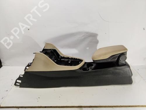 Used Armrest / Center console BMW 2 Gran Tourer (F46) 220 d (190 hp) 32014485