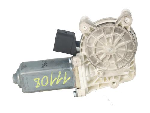 Used Right front window motor Right front window motor MERCEDES-BENZ VITO Bus (W639) 115 CDI 4x4 (639.701, 639.705) (150 hp) 33620395 33620395