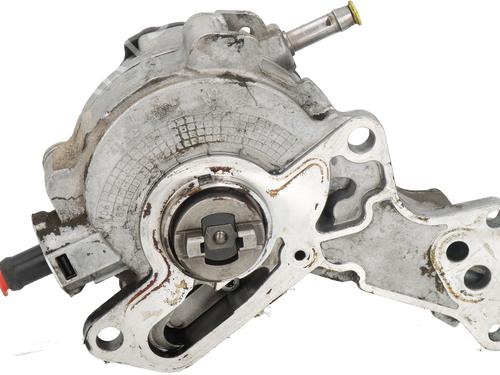 Used Vacuum pump AUDI A2 (8Z0) 1.4 TDI (75 hp) 31586876