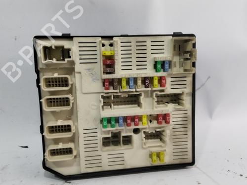 Used Fuse box RENAULT MEGANE III Grandtour (KZ0/1) [2008-2016]  27200239