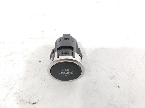 Used Switch VOLVO XC40 (536) [2017-2025]  29533481