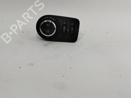 Used Headlight switch OPEL CORSA E (X15) [2014-2025]  26723252