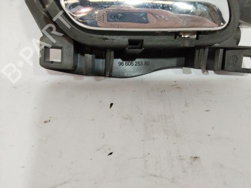 Front right interior door handle PEUGEOT 308 I (4A_, 4C_) 2.0 HDi | BP27209893I14 