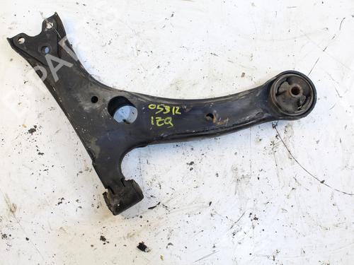 Used Left front suspension arm TOYOTA COROLLA Verso (ZER_, ZZE12_, R1_) [2004-2009]  16963274