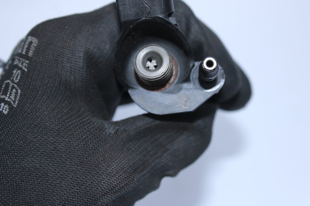 Injector AUDI Q7 (4LB) 3.0 TDI quattro 11142872 BParts