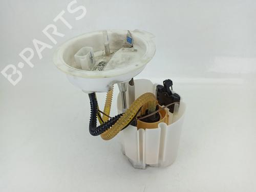 Used Fuel pump BMW X1 (F48) sDrive 18 d (150 hp) 26559012