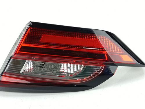 Fanale portellone destro Fanale portellone destro 38325007 38325007