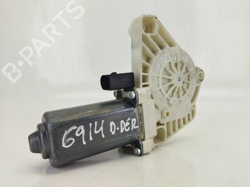 Rudehejsemotor forskærm højre MERCEDES-BENZ A-CLASS (W169) A 150 (169.031, 169.331) (95 hp) 11416680