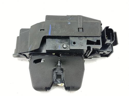 Used Tailgate lock CITROËN C4 III (BA_, BB_, BC_) 1.2 PureTech 130 (BAHNSA, BAHNSB) (130 hp) 31966484