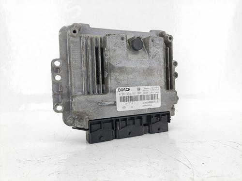 Used Engine control unit (ECU) RENAULT TRAFIC II Van (FL) 2.5 dCi 135 (FL0D) (135 hp) 25877129