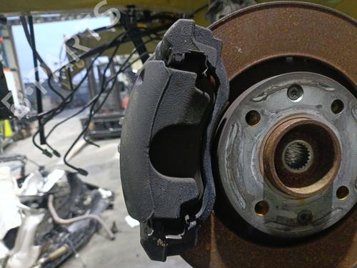 Used Left front brake caliper Left front brake caliper PEUGEOT 208 II (UB_, UP_, UW_, UJ_) 1.2 PureTech 75 (75 hp) 32410176 32410176
