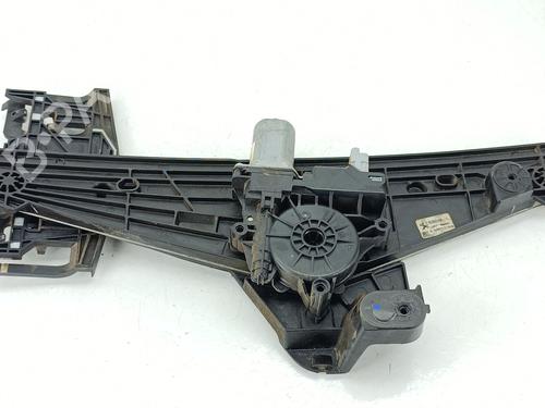 Alzavetro posteriore destra PEUGEOT 2008 II (UD_, US_, UY_, UJ_, UR_, UC_) 1.5 BlueHDI 110 (UDYHSK) (110 hp) 30935910