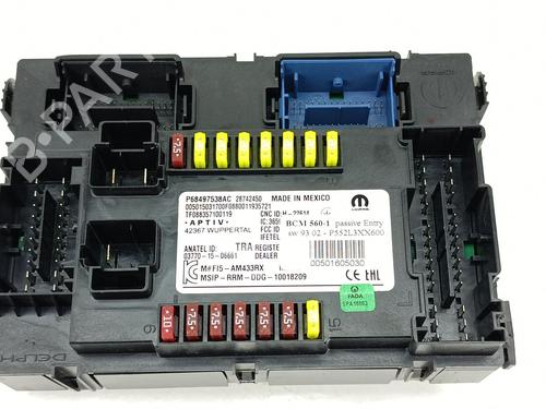 Used Fuse box Fuse box 37018690 37018690