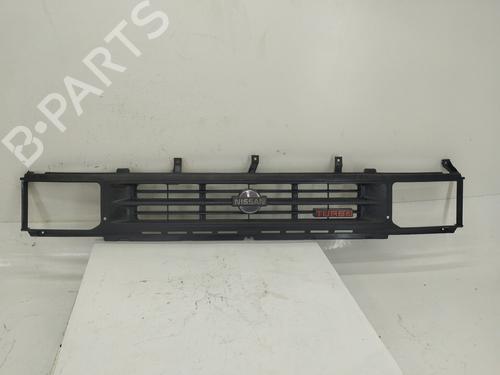 Used Grille NISSAN TERRANO I (WD21) 2.7 TD 4WD (LBYD21) (99 hp) 25877744
