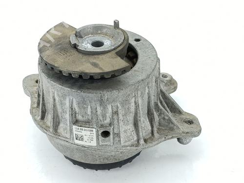 Used Engine mount MERCEDES-BENZ C-CLASS (W205) C 350 e (205.047) (211 hp) 30201080
