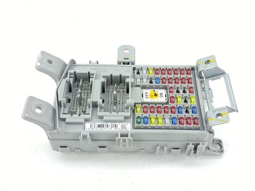 Used Fuse box Fuse box HYUNDAI i20 II (GB, IB) 1.0 T-GDI (101 hp) 33008183 33008183