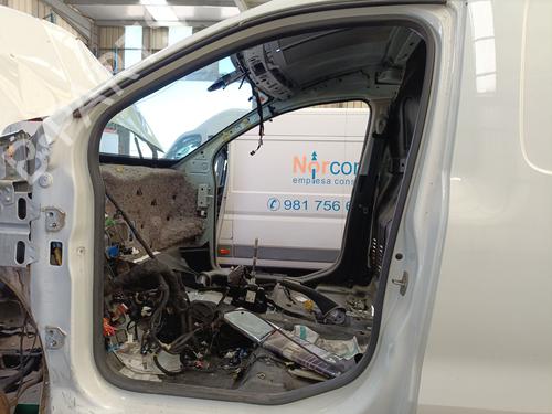 Gummilist Gummilist RENAULT EXPRESS Box Body/MPV [2021-2026] 37521666 37521666