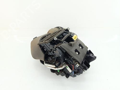 Used Heater matrix box PEUGEOT 2008 II (UD_, US_, UY_, UJ_, UR_, UC_) 1.2 PureTech 130 (USHNS, URHNS) (130 hp) 30571033
