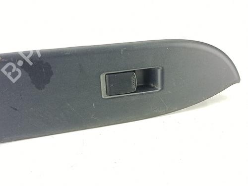 Interrupteur de vitre arrière droite SUZUKI GRAND VITARA II (JT, TE, TD) 1.9 DDiS All-wheel Drive (JT419, TD44, JB419WD, JB419XD,... (129 hp) 28316372
