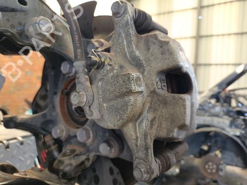 Left front brake caliper TOYOTA C-HR (_X1_) 1.8 Hybrid (ZYX10_, ZYX11_) | BP27569304M105 