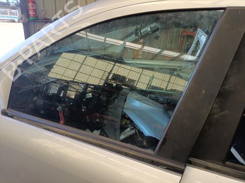 Used Front left door window MERCEDES-BENZ M-CLASS (W164) ML 320 CDI 4-matic (164.122) (224 hp) 26547559