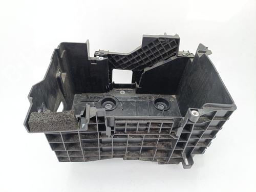 support-renault-megane-iv-hatchback-b9amn_-2015-34544482 main image