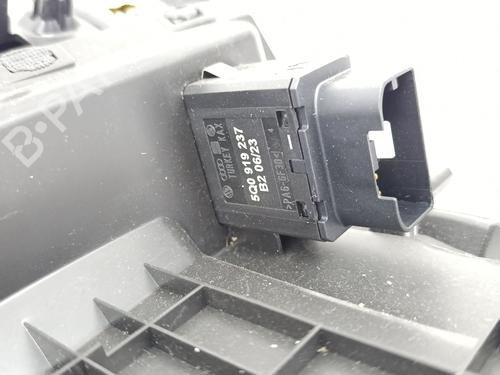 Glove box AUDI A3 Sportback (8YA, 8YF) 35 TDI | BP29248885C95 
