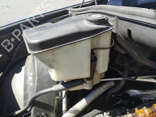 Used Windscreen washer tank BMW X5 (E53) 3.0 i (231 hp) 26547373