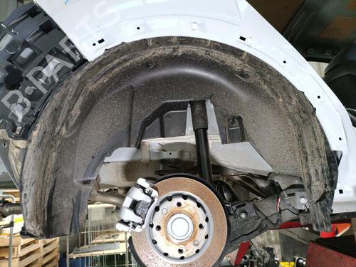 Used Wheel arch CITROËN C4 III (BA_, BB_, BC_) 1.2 PureTech 130 (BAHNSA, BAHNSB) (130 hp) 29145916