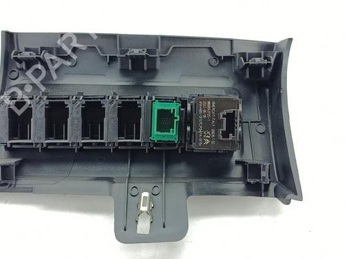 Headlight switch PEUGEOT 2008 II (UD_, US_, UY_, UJ_, UR_, UC_) 1.5 BlueHDI 110 (UDYHSK) | BP32268073I24