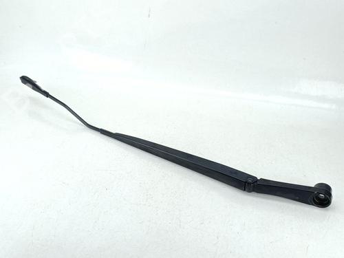 Used Front windshield wiper arm Front windshield wiper arm HYUNDAI i20 III (BC3, BI3) 1.2 (84 hp) 34189640 34189640