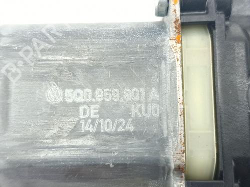 Left front window motor VW GOLF VIII Variant (CG5, DB5) 1.5 TSI | BP35950961E21 - Image 4