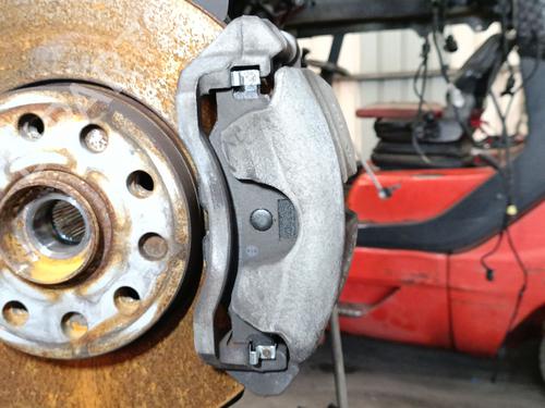 Pinza freno delantera derecha VW GOLF VII Variant (BA5, BV5) 1.6 TDI (115 hp) 30695618