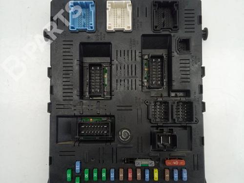 Used Fuse box Fuse box PEUGEOT 307 (3A/C) 1.6 HDi (90 hp) 9156713 9156713