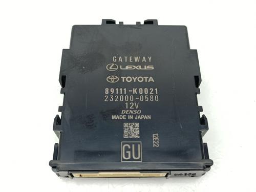 Used Electronic module Electronic module TOYOTA YARIS (_P21_, _PA1_, _PH1_) 1.5 (MXPA11) (125 hp) 32694909 32694909