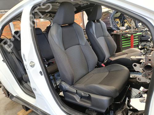 Used Right front seat TOYOTA C-HR (_X1_) 1.8 Hybrid (ZYX10_, ZYX11_) (98 hp) 27513642