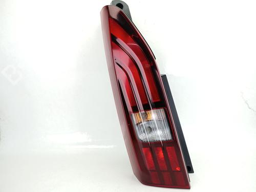 left-taillight-peugeot-rifter-2018-36799109 main image