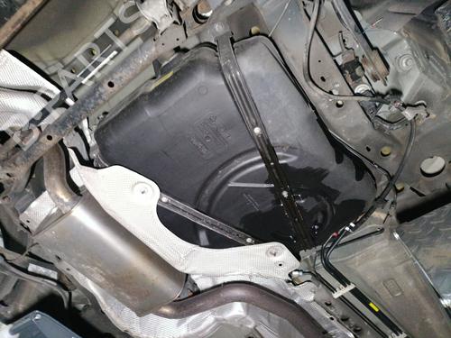 Used Fuel tank FORD FOCUS III Turnier 1.6 TDCi (115 hp) 29003324