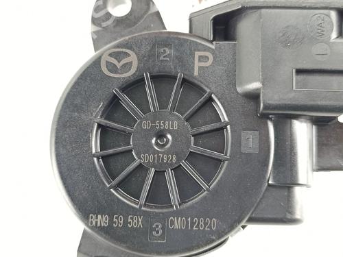 Left front window motor MAZDA 3 (BM, BN) 2.2 D | BP38594044E21 - Image 3