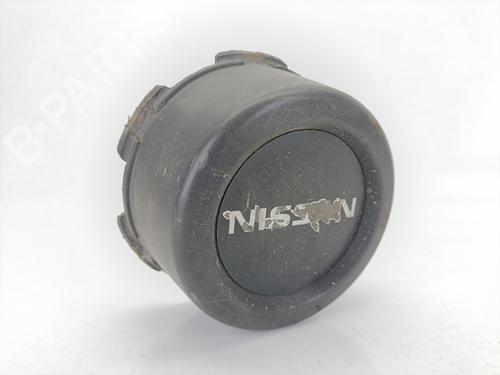 Used Hub cap NISSAN TERRANO II (R20) 2.7 TDi 4WD (125 hp) 25878844