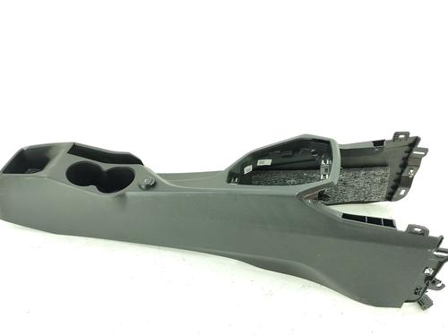 Used Middle console PEUGEOT 2008 II (UD_, US_, UY_, UJ_, UR_, UC_) 1.5 BlueHDI 110 (UDYHSK) (110 hp) 30317196