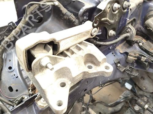 Used Engine mount LAND ROVER DISCOVERY SPORT (L550) 2.0 D (150 hp) 27520594