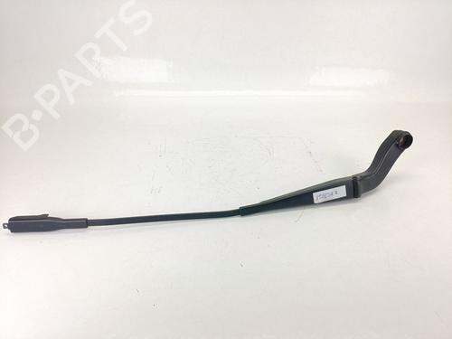 Used Front windshield wiper arm MERCEDES-BENZ A-CLASS (W169) A 170 (169.032, 169.332) (116 hp) 14924311