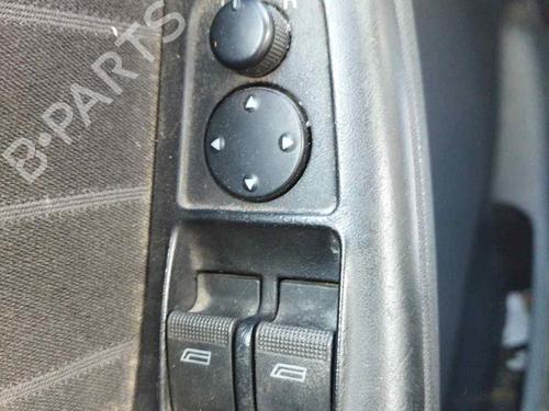 Used Left front window switch AUDI A3 (8L1) [1996-2006]  13334490