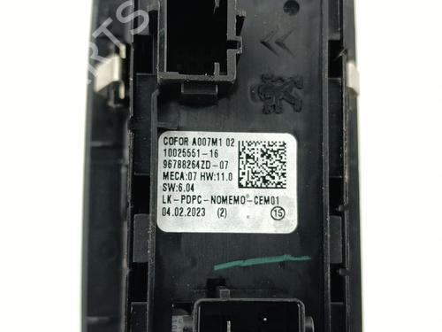 Left front window switch PEUGEOT 208 II (UB_, UP_, UW_, UJ_) 1.2 PureTech 100 | BP31824080I27