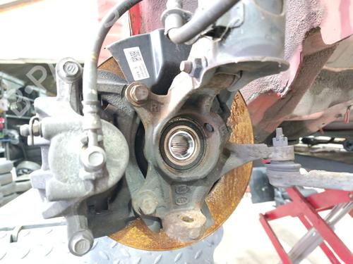 Used Right front steering knuckle Right front steering knuckle HYUNDAI i20 II (GB, IB) 1.0 T-GDI (101 hp) 33048518 33048518