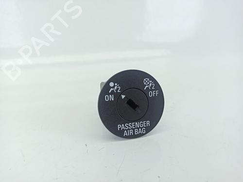 Used Switch OPEL INSIGNIA A Sports Tourer (G09) 2.0 CDTI (35) (160 hp) 15846307