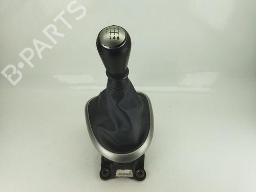 Used Gear lever NISSAN QASHQAI / QASHQAI +2 I (J10, NJ10, JJ10E) 1.5 dCi (106 hp) 25877555